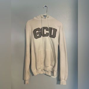 SMALL SOFT COMFORTABLE WHITE HOODIE | GRAND CANYON UNIVERSITY | NEARLY NEW